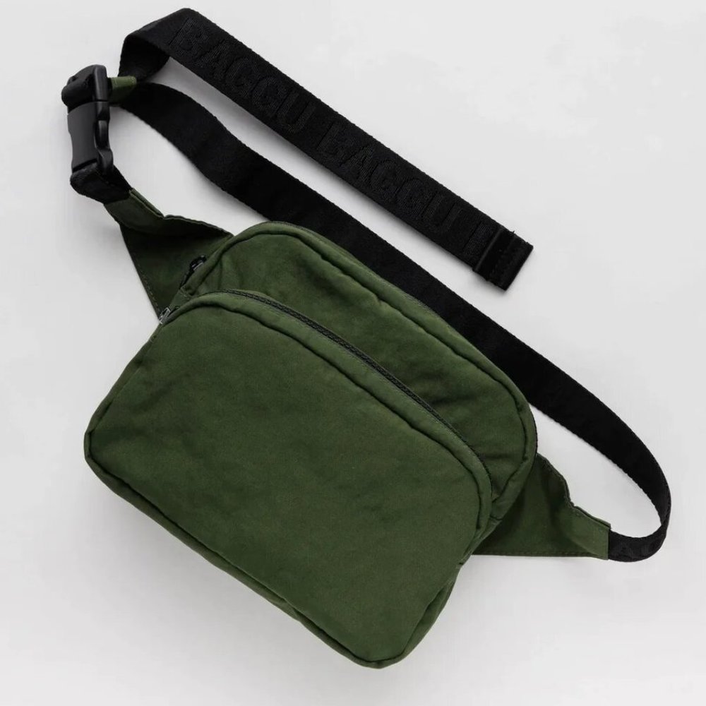 NWT BAGGU Fanny Pack, Bay Laurel